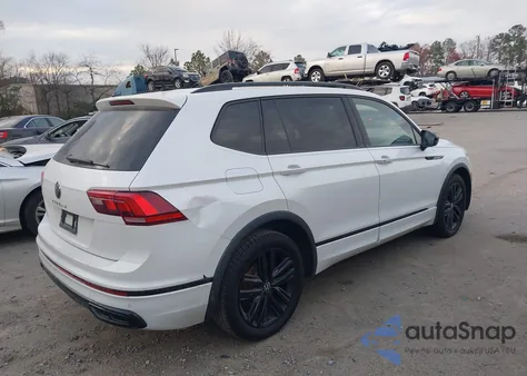 2022 Volkswagen Tiguan 2.0T Se R-Line Black from USA, damaged, VIN 3VVCB7AX8NM115883